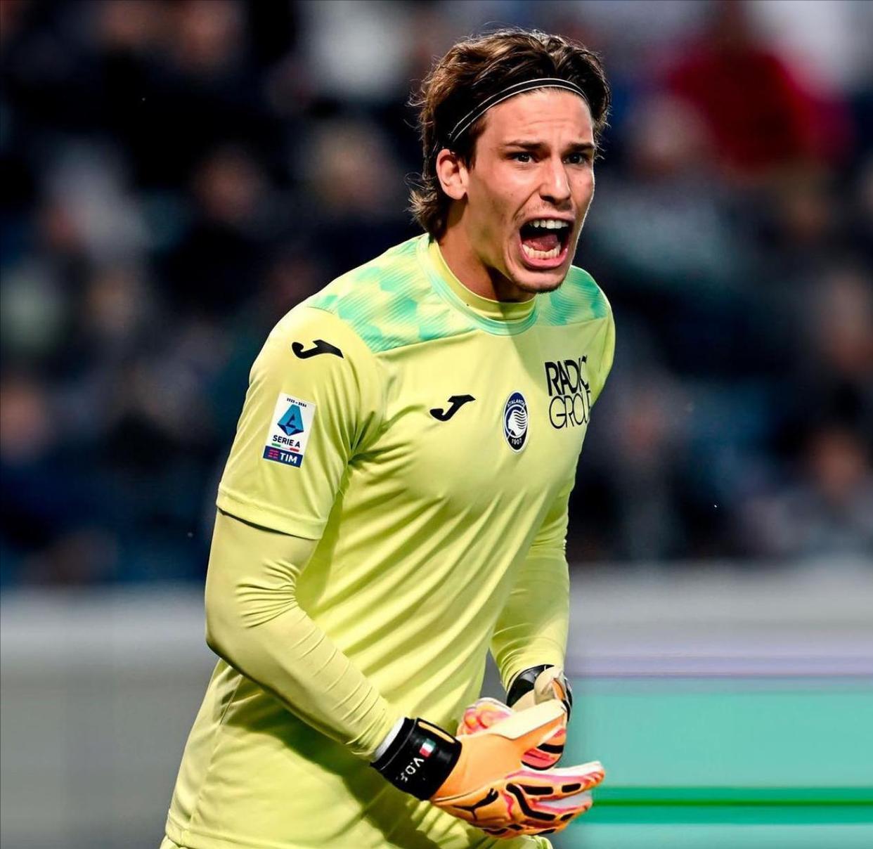 亚特兰大训练开放日；赛后再遭质疑引欢呼；NBA常规赛在即；球探报告显示潜力的简单介绍-竟博app下载